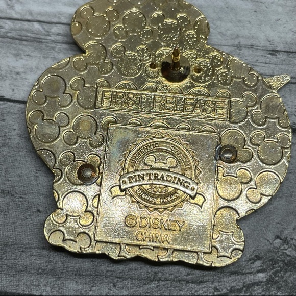 Walt Disney World 2009 Tinker Bell Castle Enamel Trading Pin - Picture 4 of 5